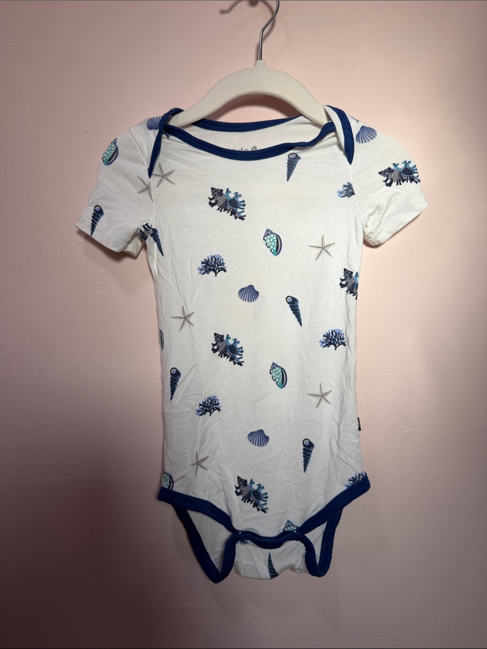 Kyte Baby One-Piece Bodysuit in Nautical Shell Print 18-24